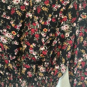 Ultra Flirt Top Smocked Juniors SMALL  new black multi flowers